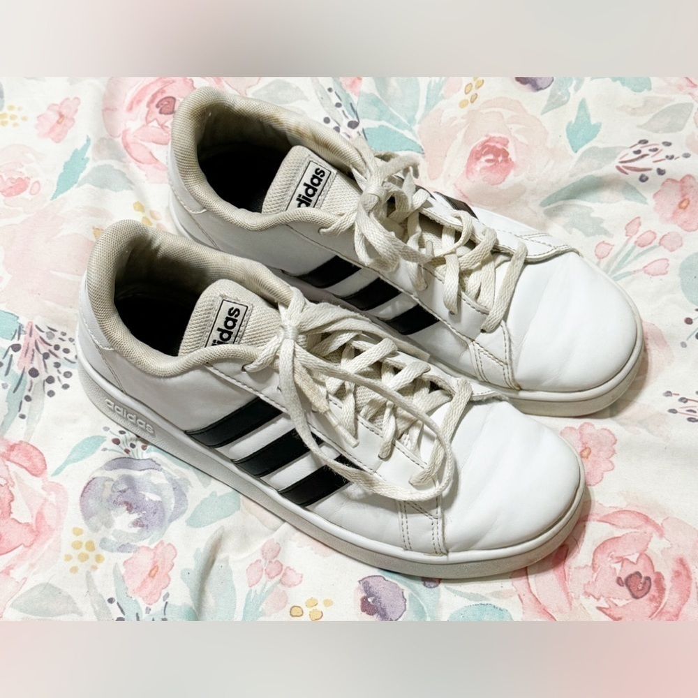 Adidas Grand Court White Black Stripes Kids Youth Sneaker Shoes EF0103 Size 5